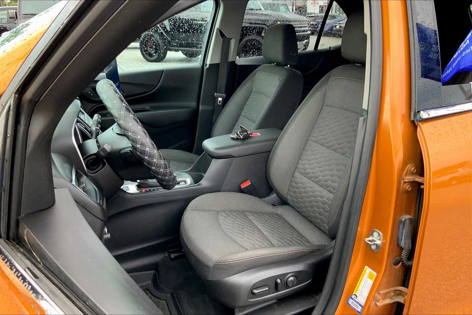 2018 Chevrolet Equinox LT photo 6