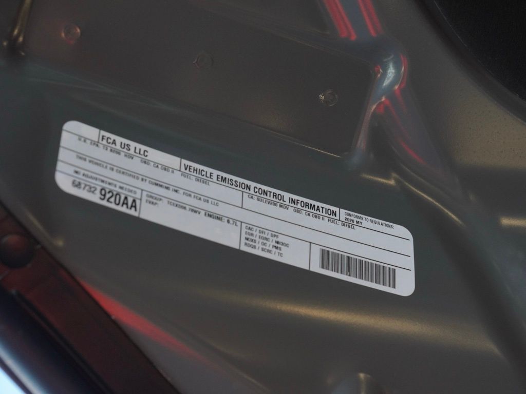 New 2026 Ceramic Gray Clear-Coat Exterior Paint RAM Laramie image 25