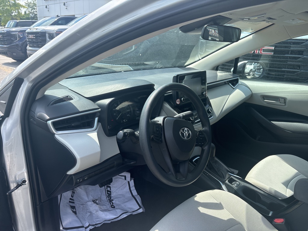 2022 Toyota Corolla L photo 5