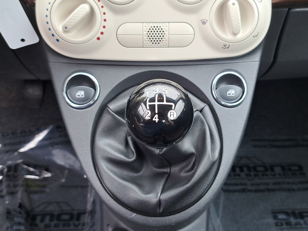 2014 Fiat 500 Pop photo 11