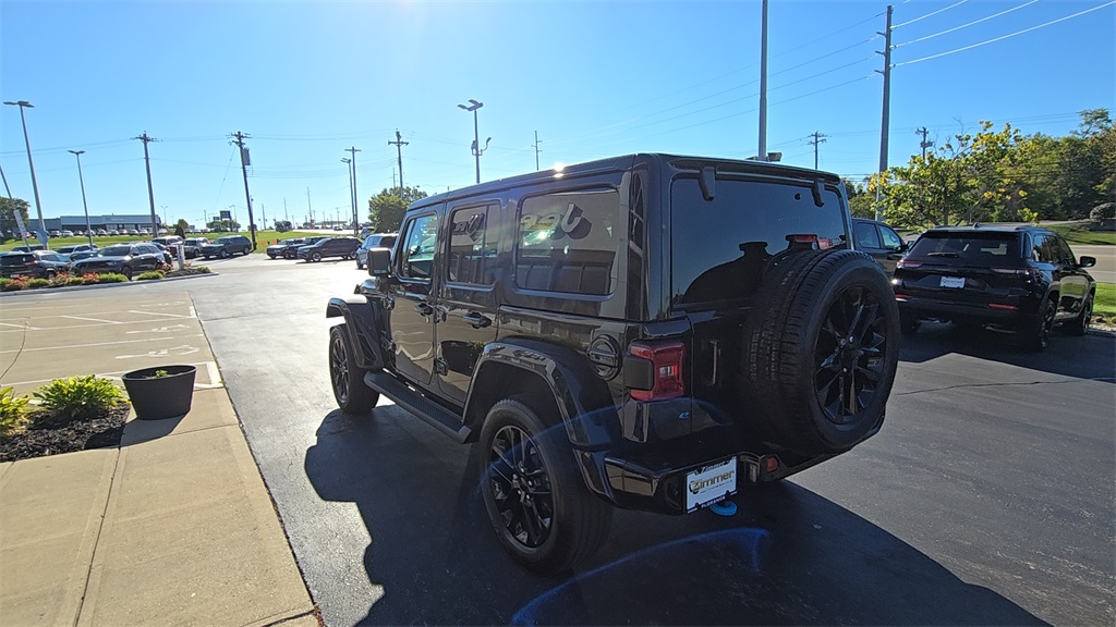 2021 Jeep Wrangler Unlimited Sahara High Altitude 4xe photo 4