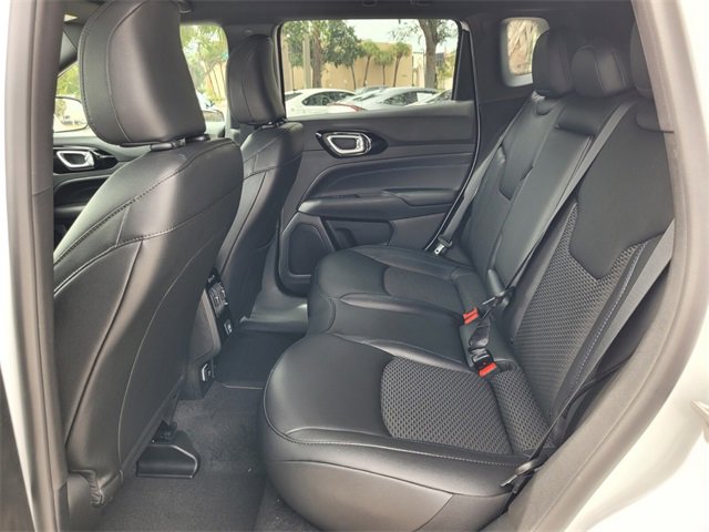 2026 Jeep Compass Latitude Altitude Special Edition photo 11