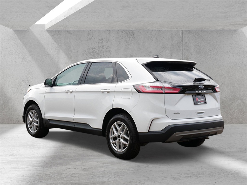 2023 Ford Edge SEL photo 4