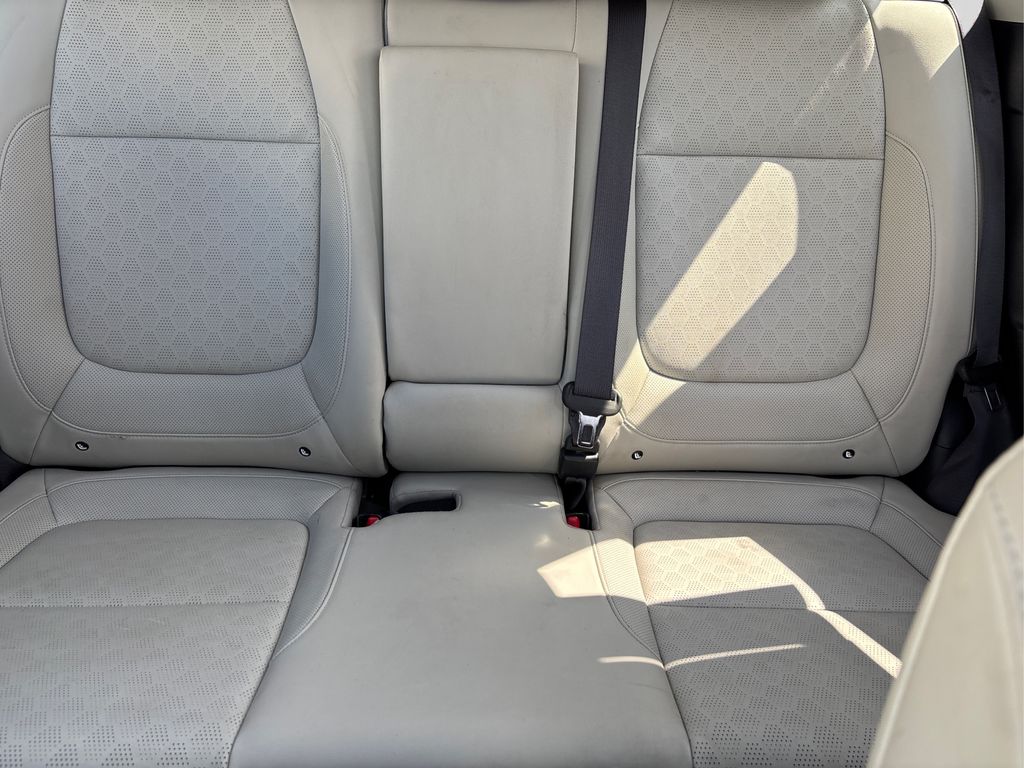 2021 Kia Seltos SX photo 16
