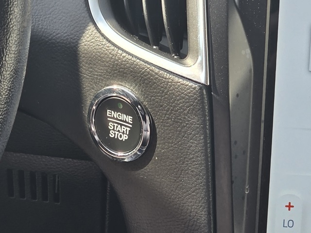 2024 Ford Edge Titanium photo 14
