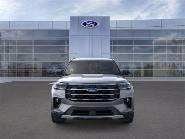 2025 Ford Explorer photo 5