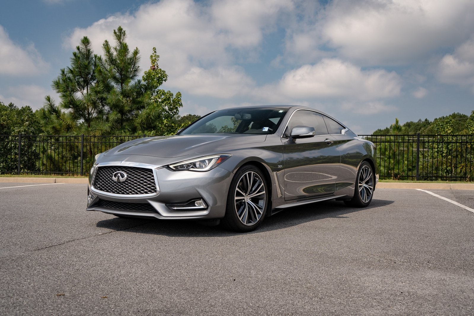 2018 Infiniti Q60 3.0t Luxe photo 3