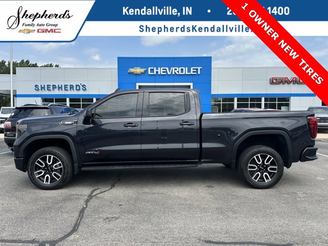 2024 GMC Sierra 1500 AT4's photo
