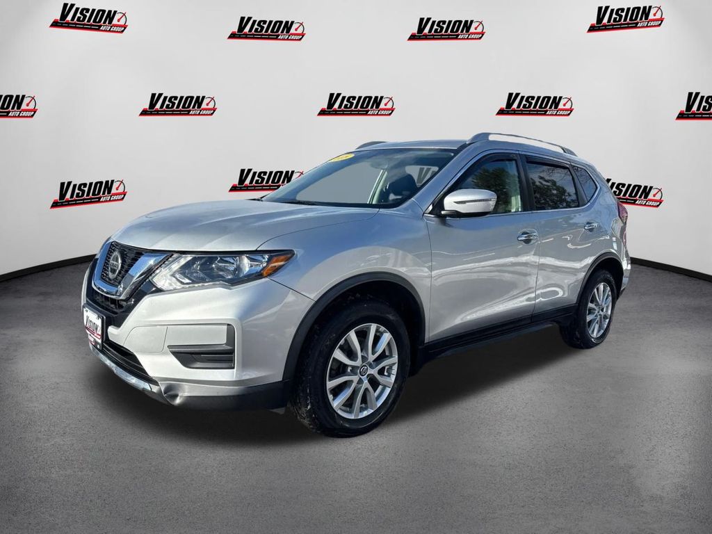 2018 Nissan Rogue SV's photo