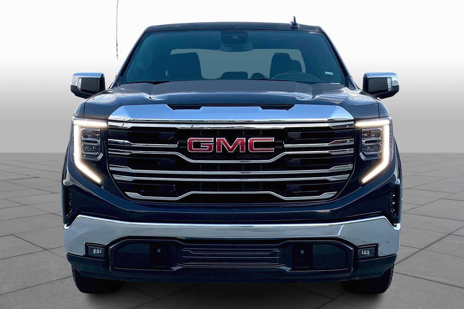 2025 Gmc Sierra 1500 SLT photo 3