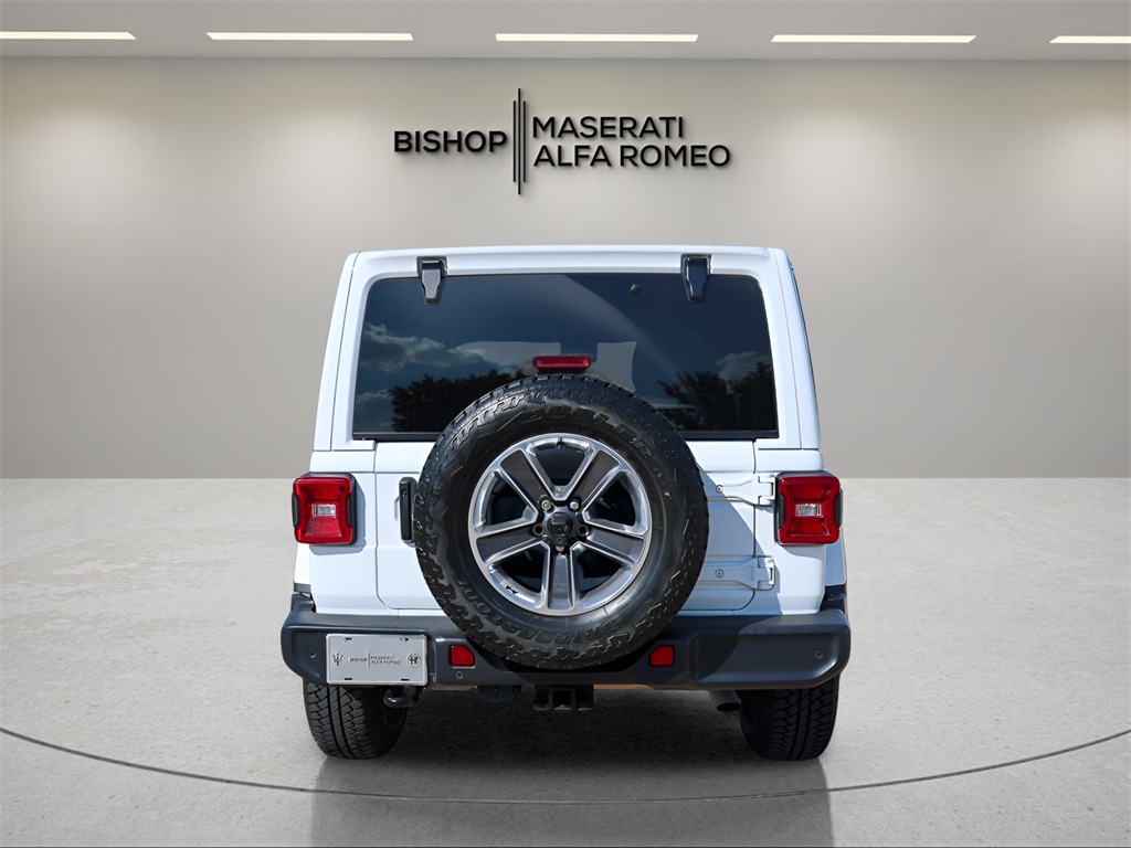 2020 Jeep Wrangler Unlimited Sahara photo 4