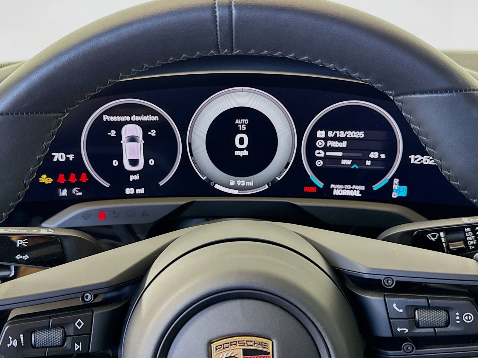 2025 Porsche Taycan 4S photo 15