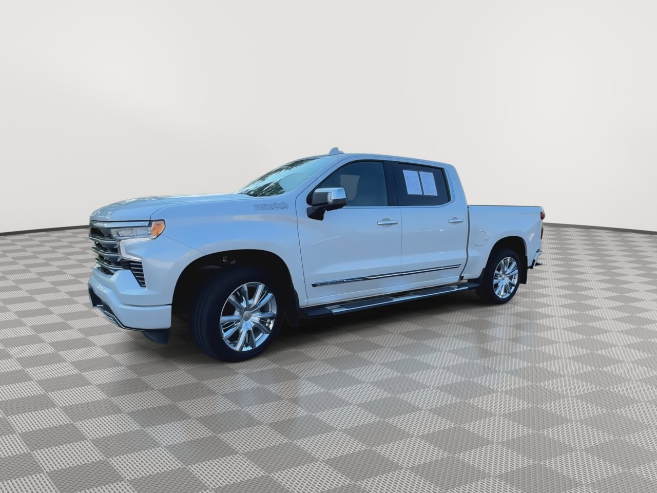 2024 Chevrolet Silverado 1500 High Country photo 4