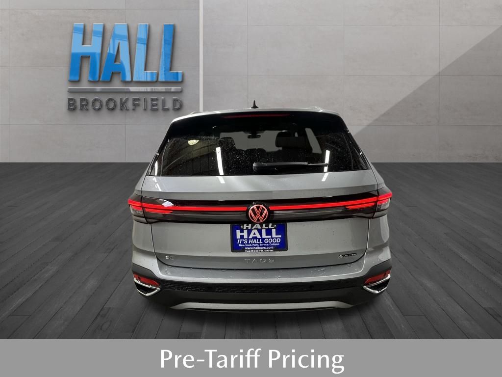 2025 Volkswagen Taos SE photo 4