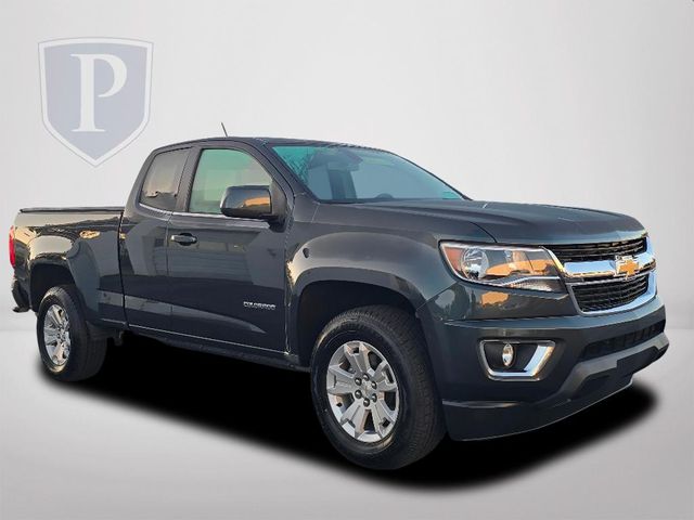 2018 Chevrolet Colorado LT photo 2