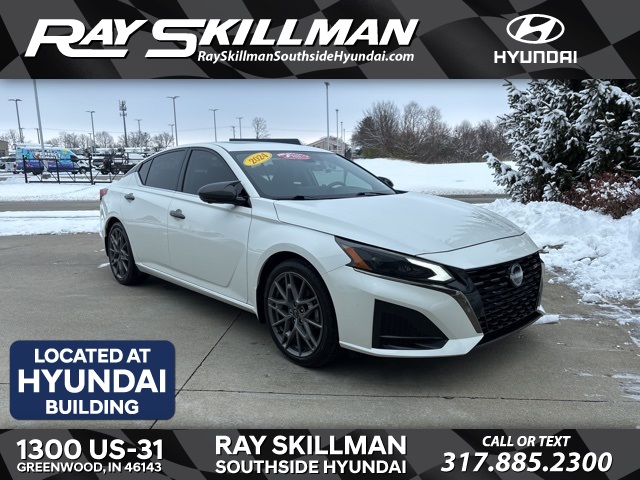 2024 Nissan Altima SR's photo