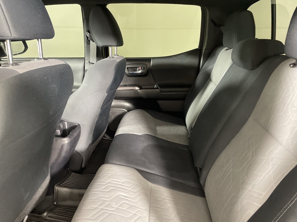 2021 Toyota Tacoma TRD Off-Road photo 30