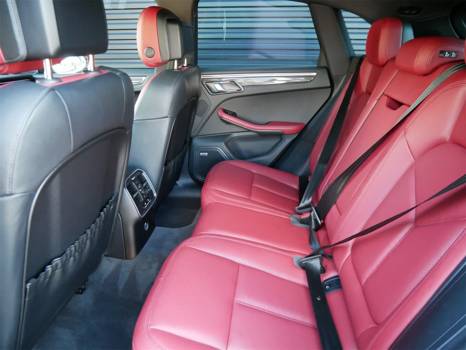 2023 Porsche Macan GTS photo 6