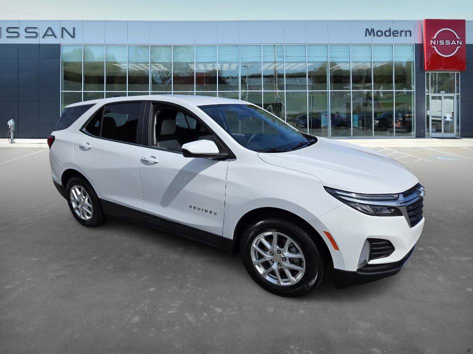 2022 Chevrolet Equinox LT photo 3