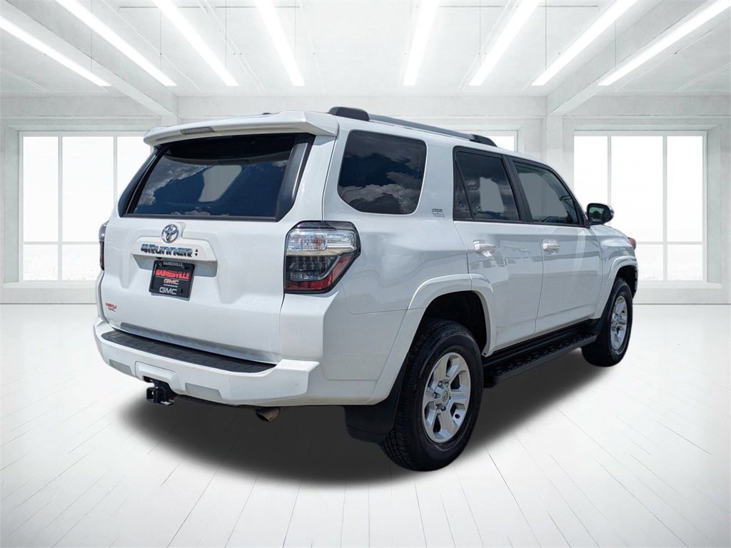 2024 Toyota 4Runner SR5 Premium photo 3