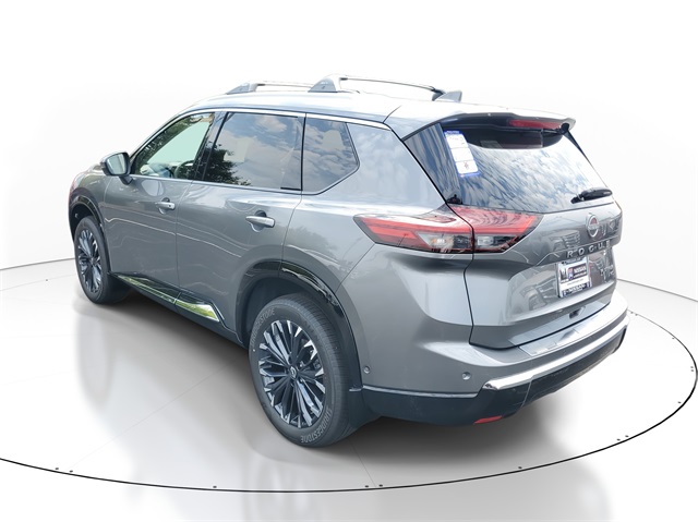 2025 Nissan Rogue Platinum photo 3