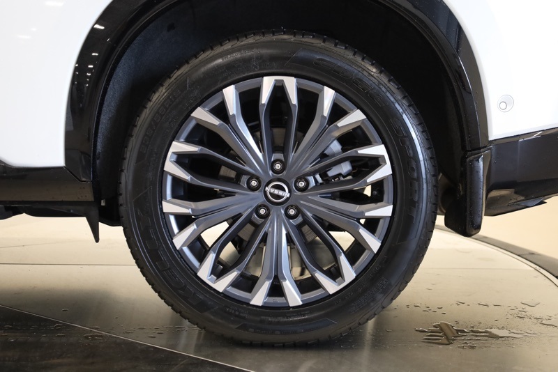 2024 Nissan Rogue Platinum photo 35