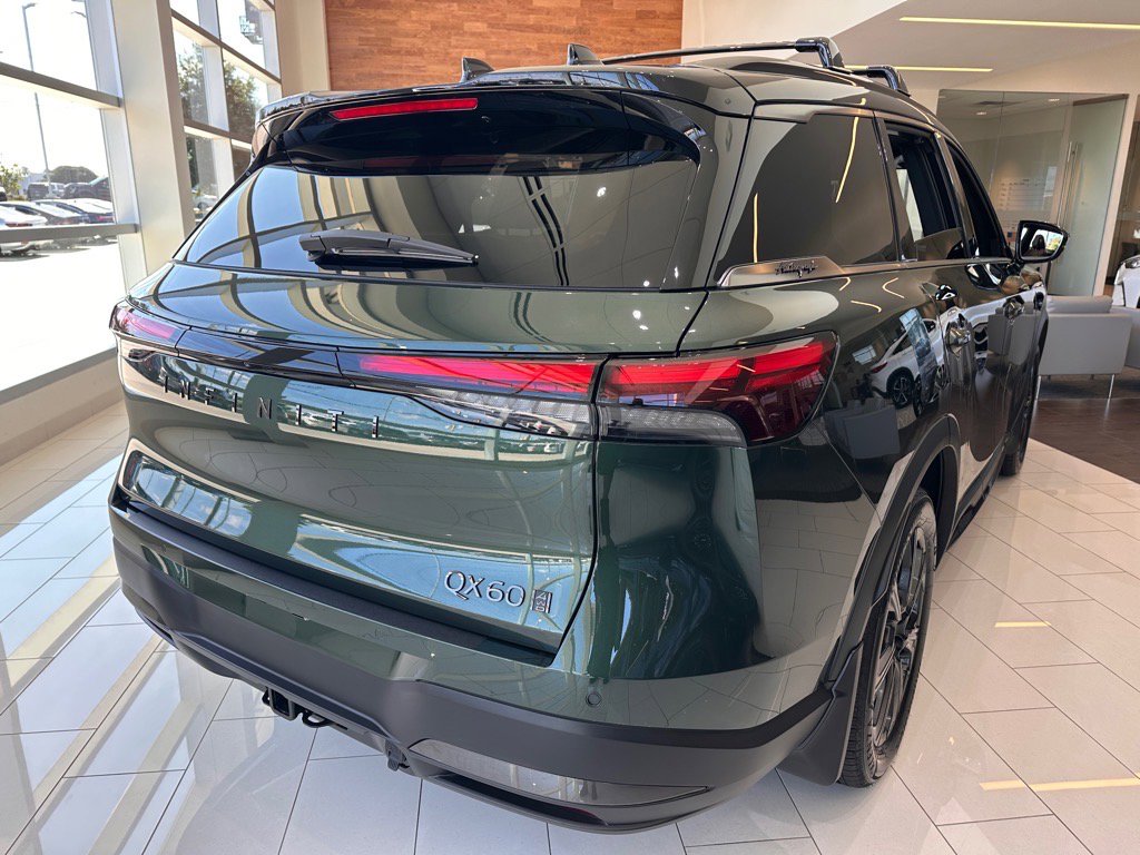 2026 Infiniti QX60 Autograph photo 3