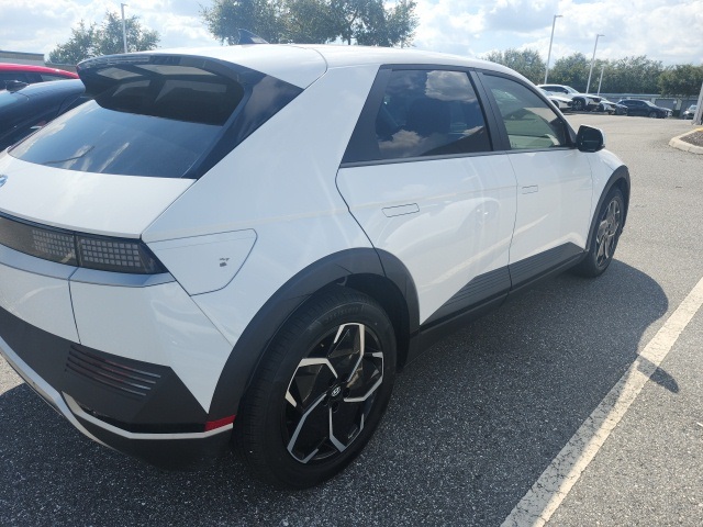 2024 Hyundai Ioniq 5 SEL photo 2