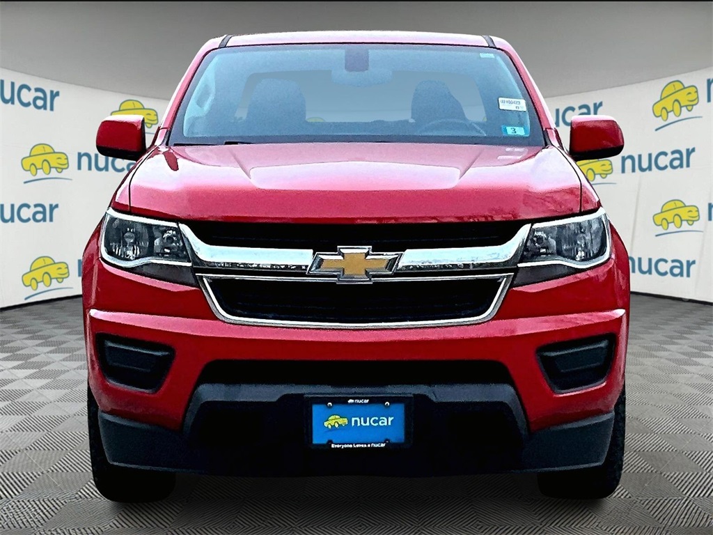 2018 Chevrolet Colorado LT photo 2
