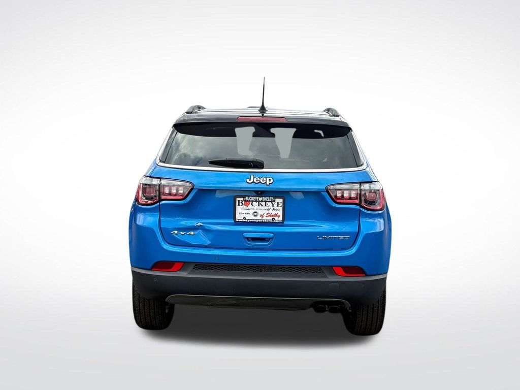 2022 Jeep Compass Limited photo 4