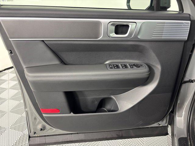 2026 Hyundai Santa Fe SEL photo 11