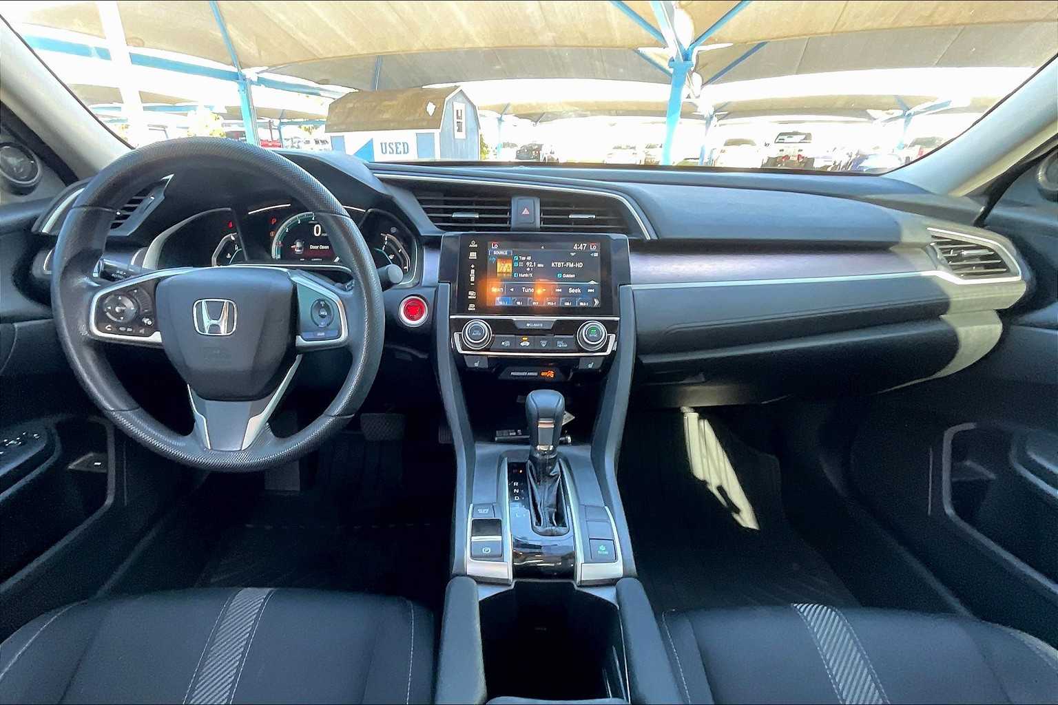 2017 Honda Civic EX-T photo 14