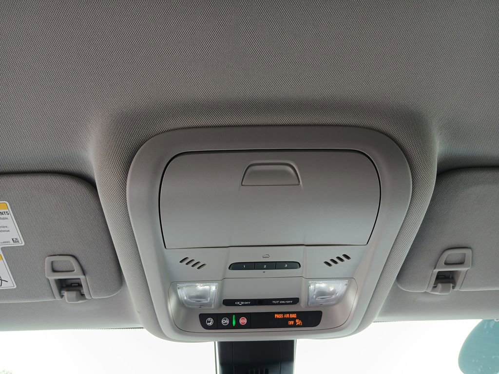 2024 Gmc Terrain SLT photo 18