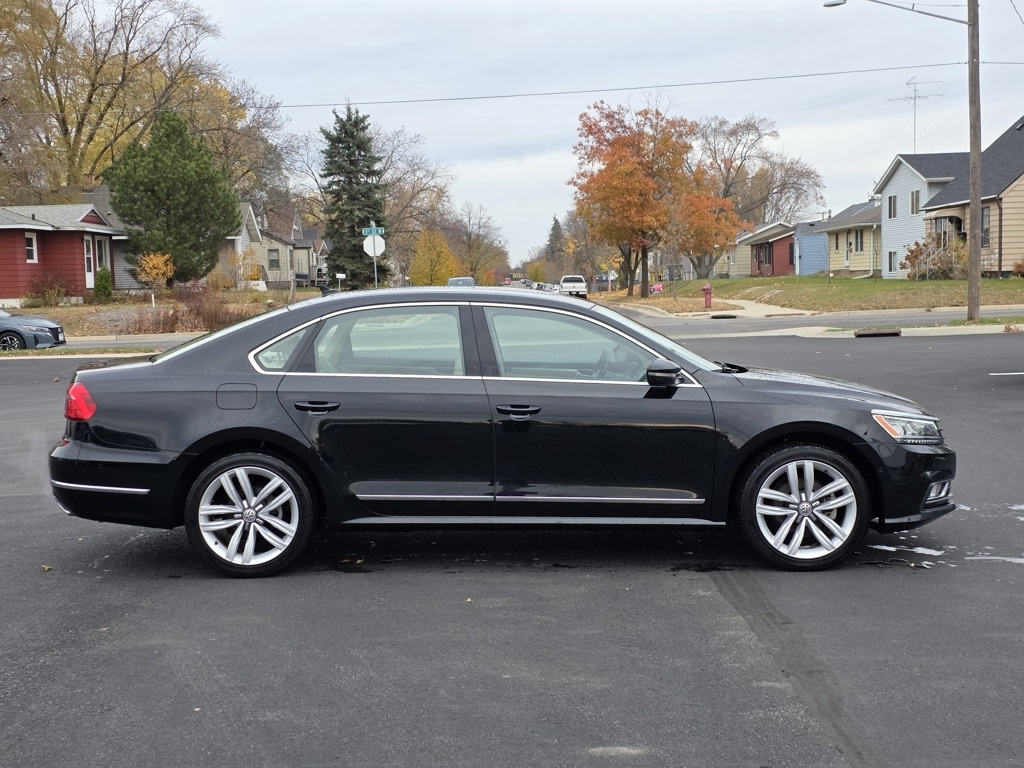 2016 Volkswagen Passat SEL Premium