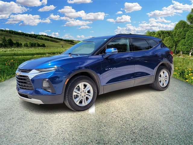 2022 Chevrolet Blazer 2LT photo 2