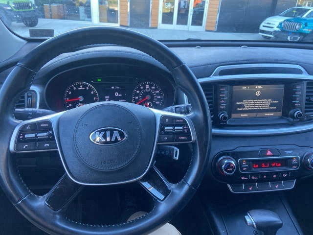 2020 Kia Sorento LX photo 4