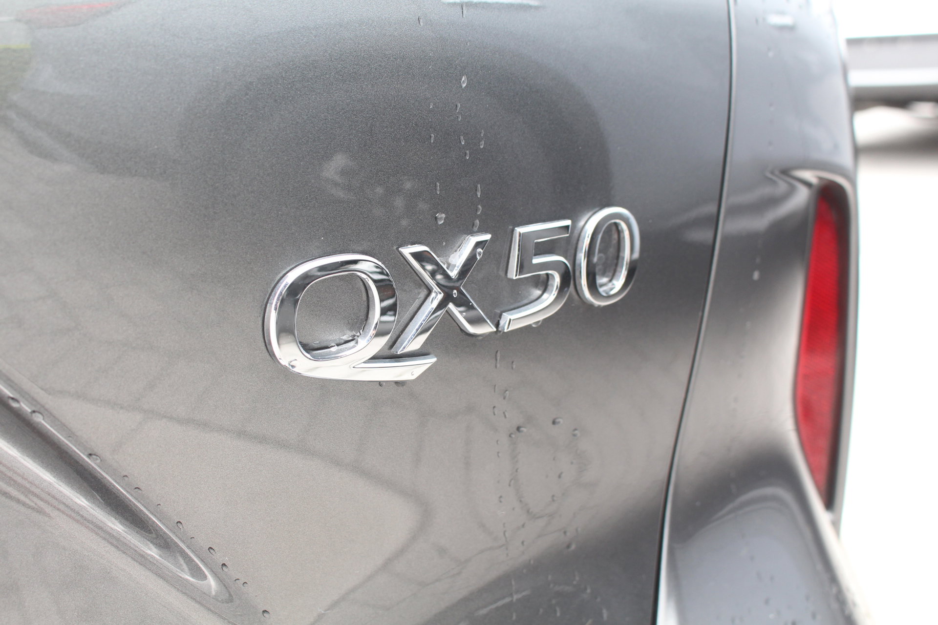 2025 Infiniti QX50 Luxe photo 5