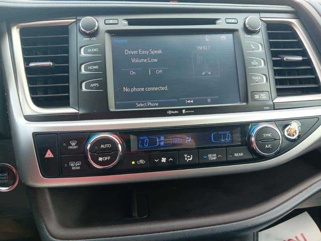 2015 Toyota Highlander XLE photo 13