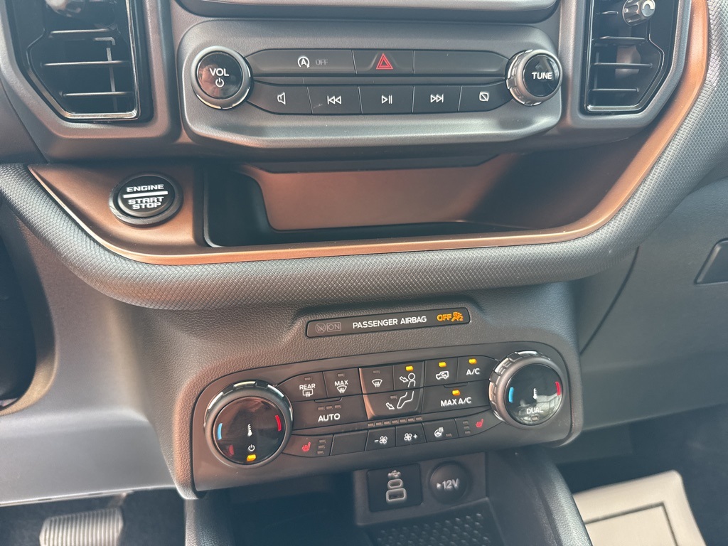 2023 Ford Bronco Sport Outer Banks photo 15