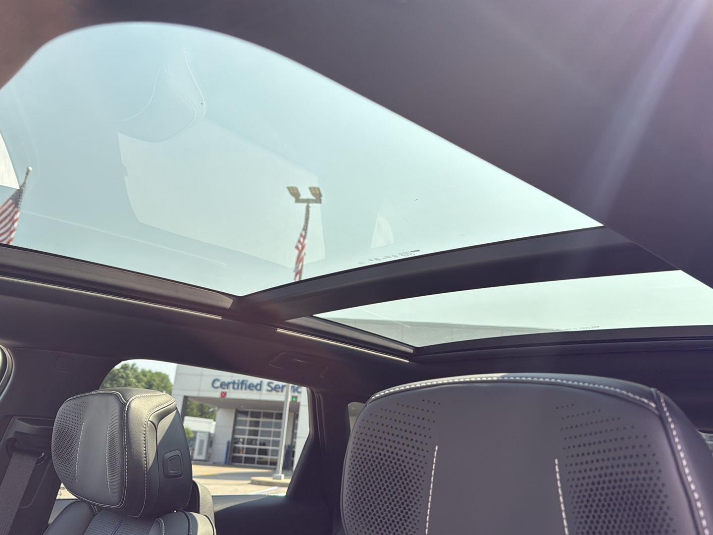 2025 Cadillac Lyriq Luxury photo 6