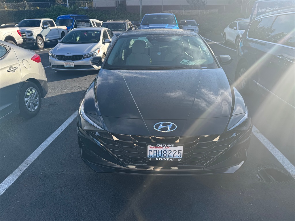 2022 Hyundai Elantra Limited