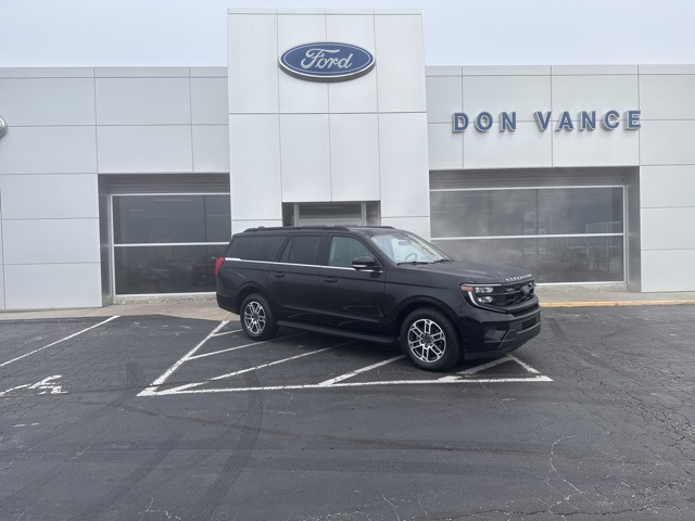 2025 Ford Expedition Active's photo