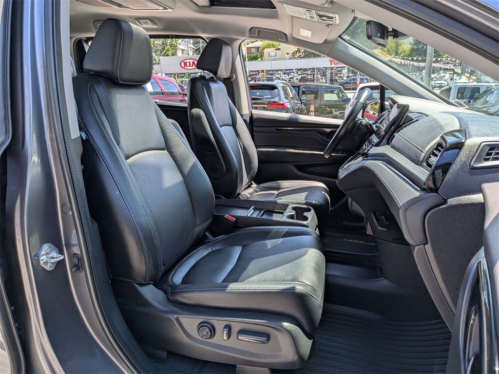 2024 Honda Odyssey Touring photo 29
