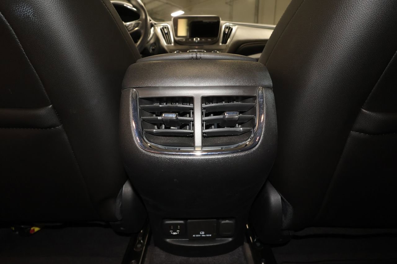 2018 Chevrolet Malibu Premier photo 25