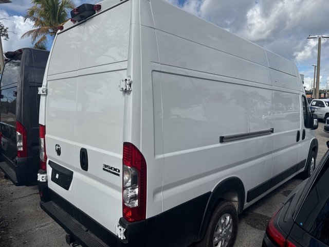 2026 Ram ProMaster 3500 photo 3