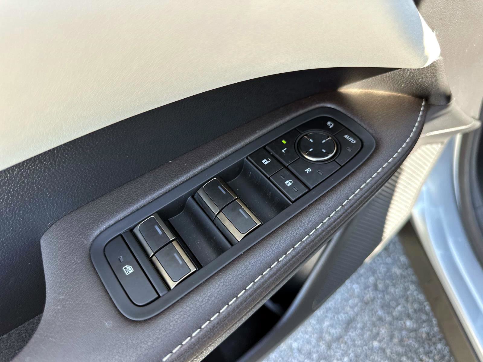 2023 Lexus RX 350 Premium photo 18