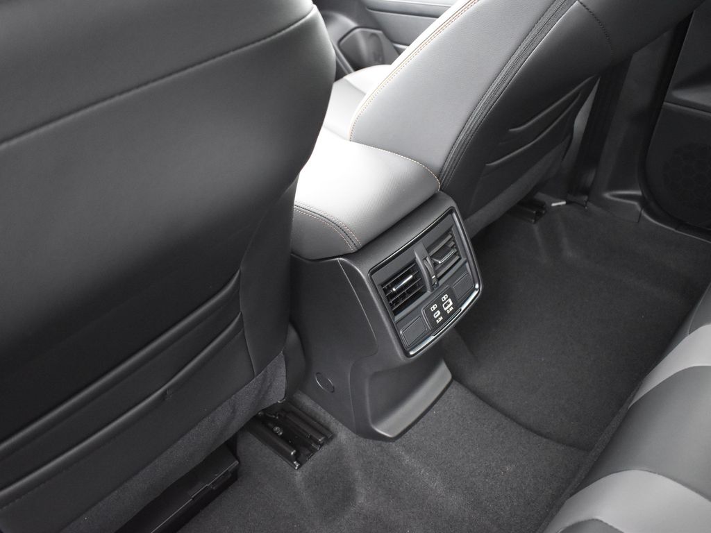 2025 Subaru Forester Sport photo 18