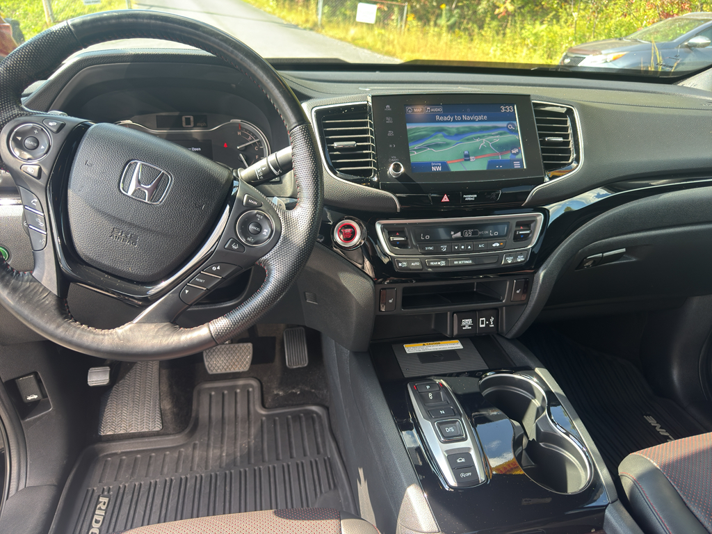 2022 Honda Ridgeline Black Edition photo 9