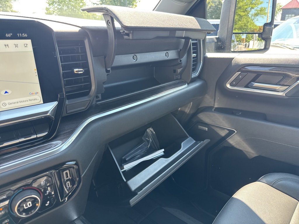 2025 Chevrolet Silverado 3500HD LTZ photo 39