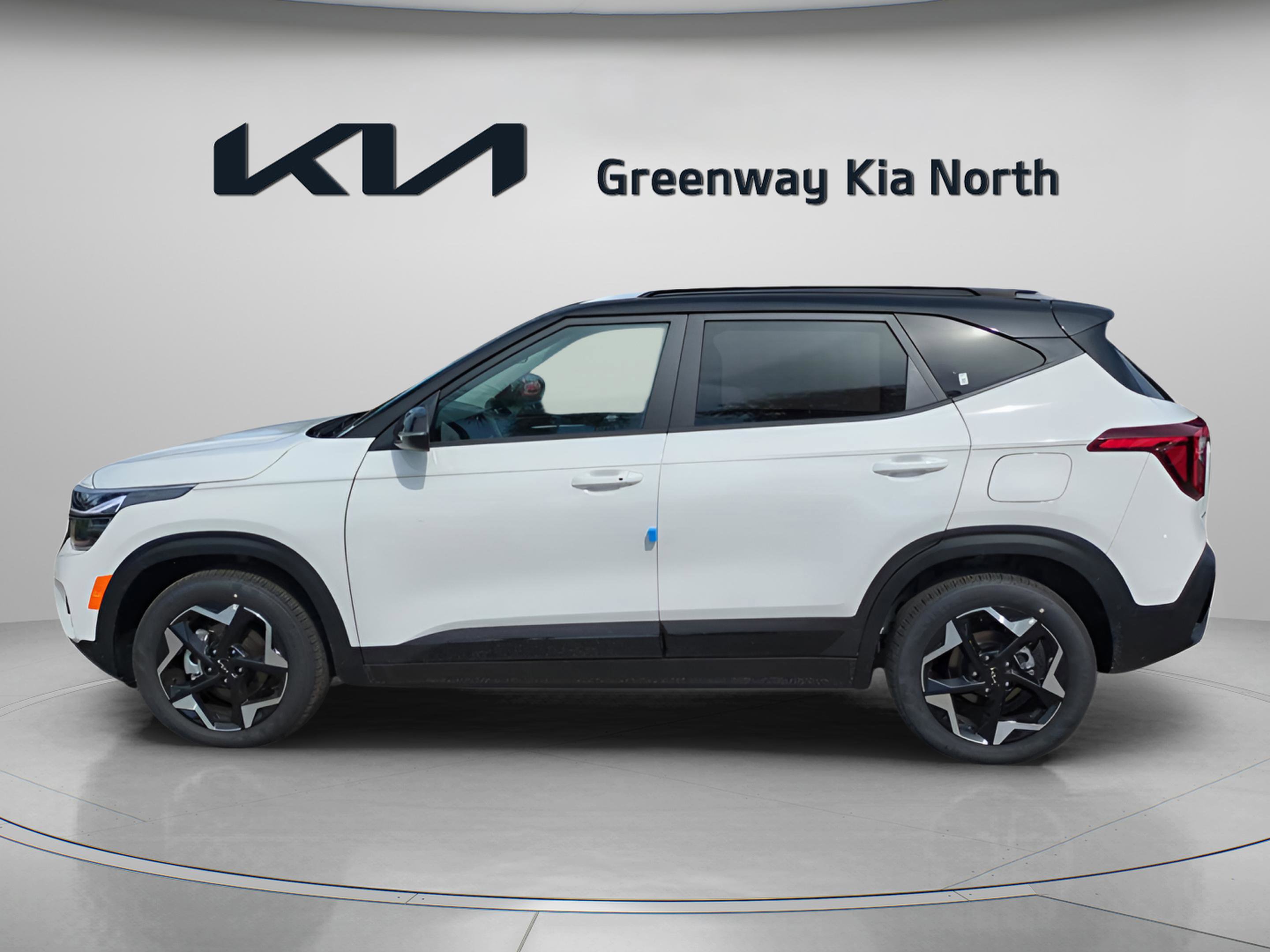 2025 Kia Seltos S photo 4